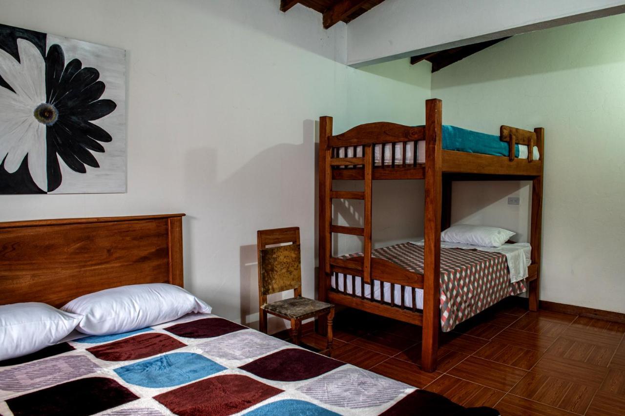 Cafe Racer Hostel Jardín Kültér fotó
